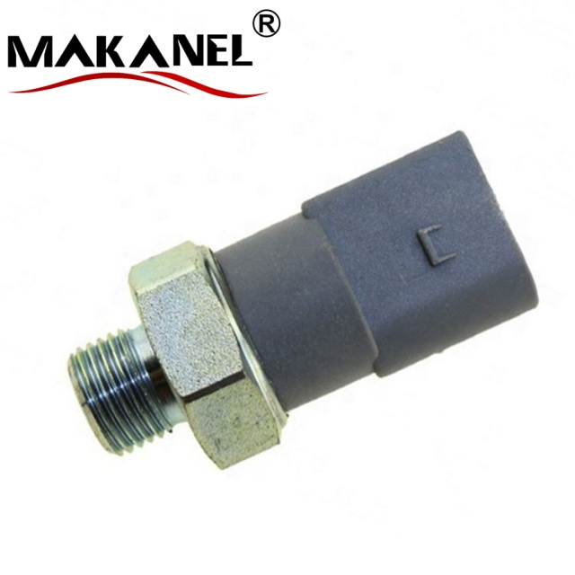 Truck Parts Oil Pressure Sensor 0001539932 for Mercedes Benz