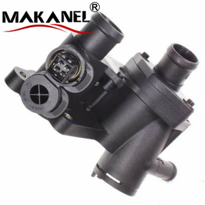 032 121 111M Engine Water Flange Coolant Hose Connector Thermostat Housing 032121111M for VW SKODA