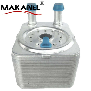 Engine Oil Cooler for Audi Q7 VW Touareg Passat Jetta Golf Skoda 038117021C